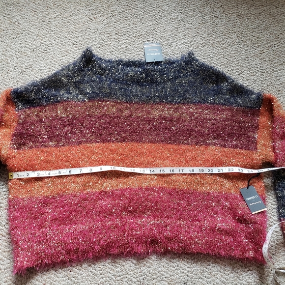 Forever 21 Contemporary Cropped Sparkle Sweater - Picture 5 of 6